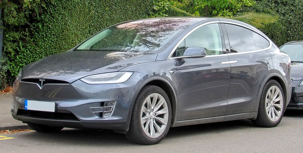 Tesla Model X Involved in Collision With BMW, Citizen App Reports