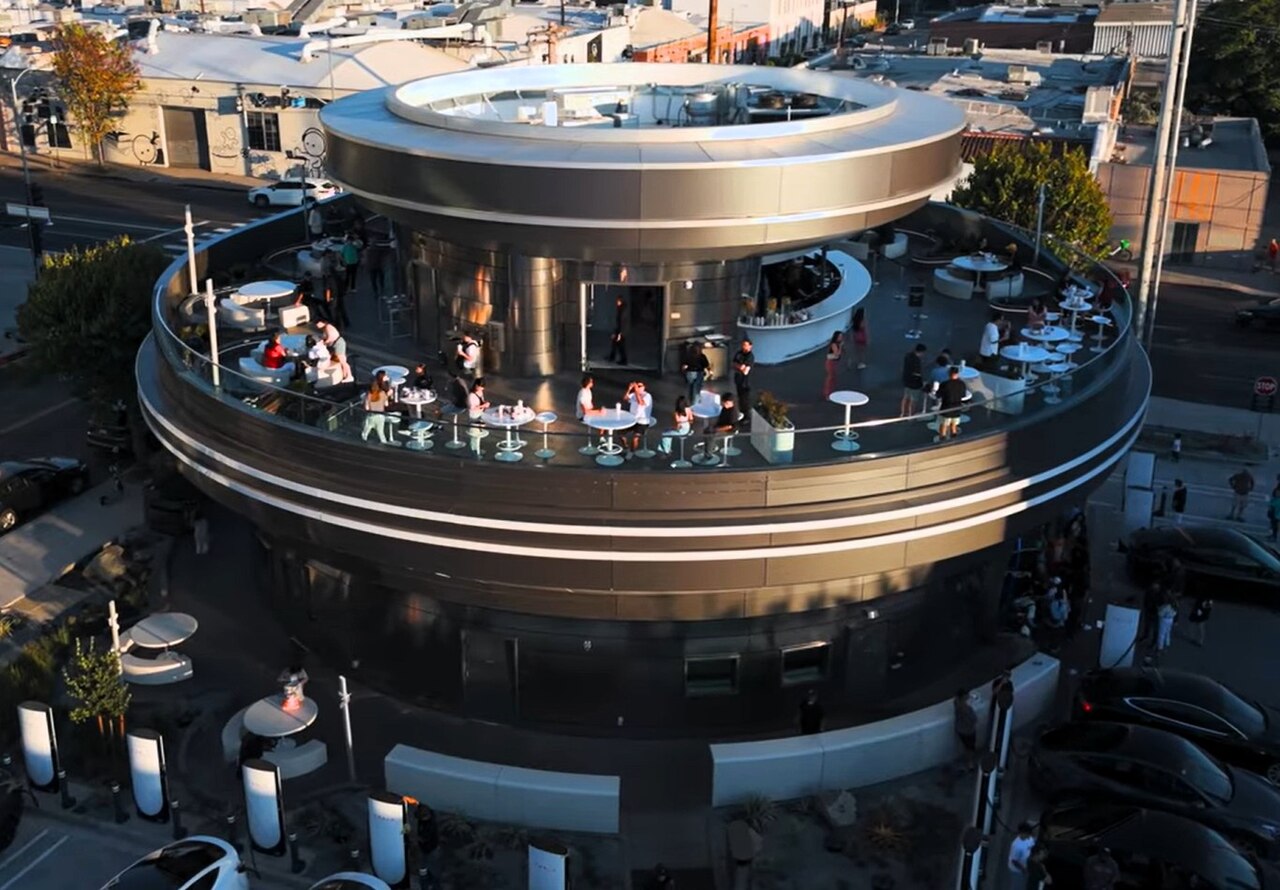 Tesla Diner in California: Is the Hype Worth It?