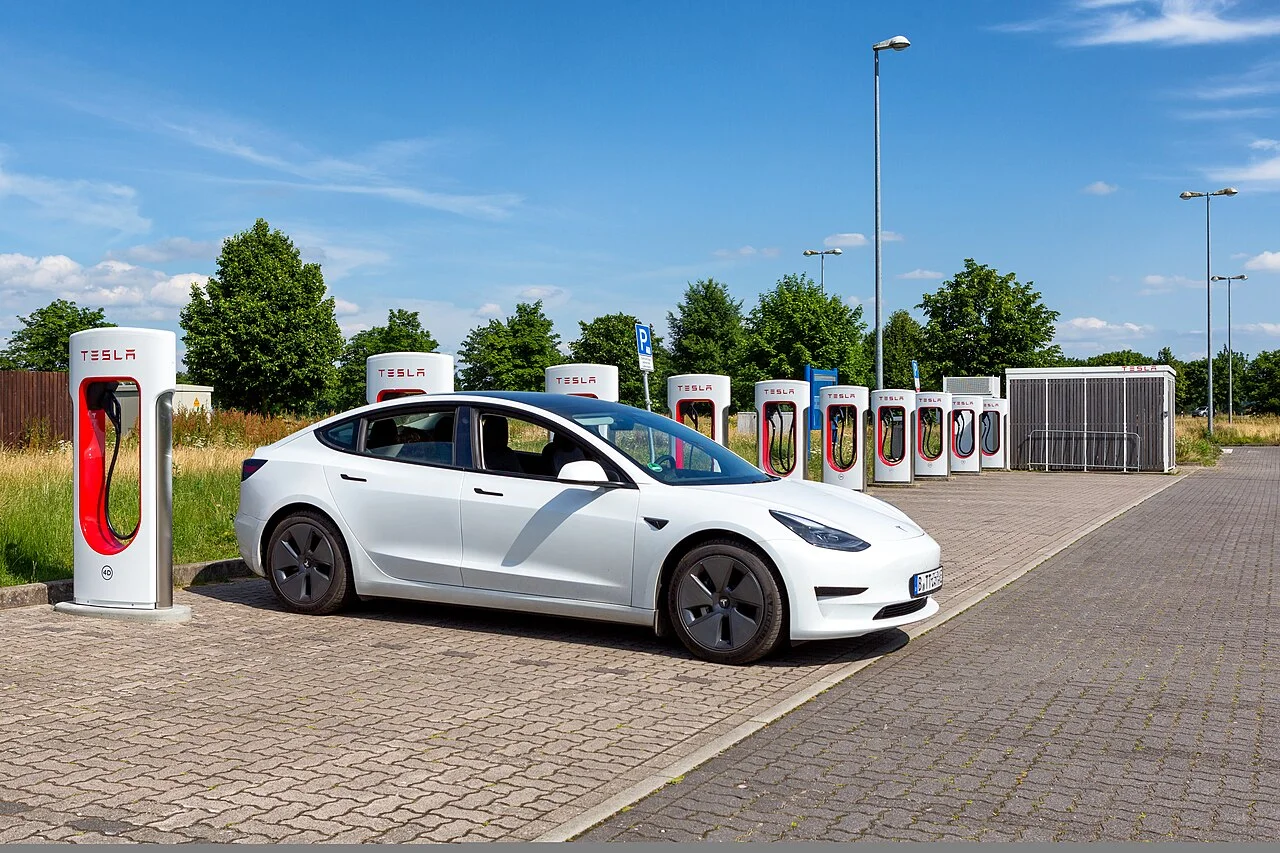 V4 Supercharger Network Reaches 75,000 Stalls Globally